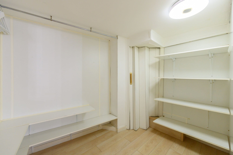 Room 3, M Hor291 Moderno d Plex de 1 Dormitorio con Toda, Madrid