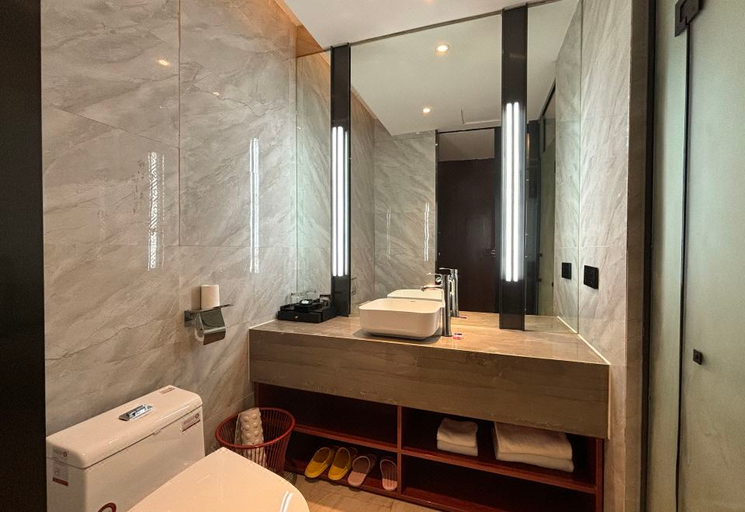 Bathroom 3, Fengqi Hotel (Fanjingshan Branch), Tongren