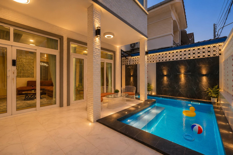 Primary image, Luxury4br Pool Villawalk to Patongbeachrooftop BBQ, Phuket Island