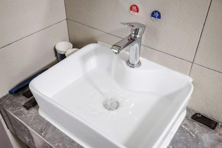 Bathroom 3, Homeinn Hotel (Fushun Wanghua Leifeng Memorial Hall), Fushun