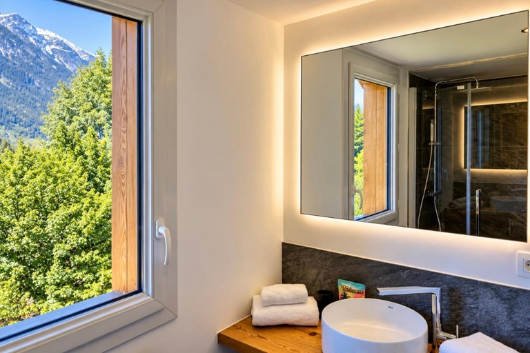 Bathroom 3, Modern Chalet With Garden Chamonix, Haute-Savoie