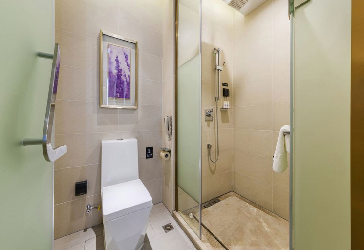 Bathroom 3, Lavande Hotel Jingdezhen Cidu Avenue, Jingdezhen