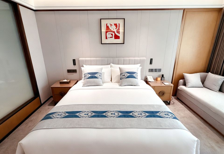 Bedroom 3, Victories Hotel, Harbin