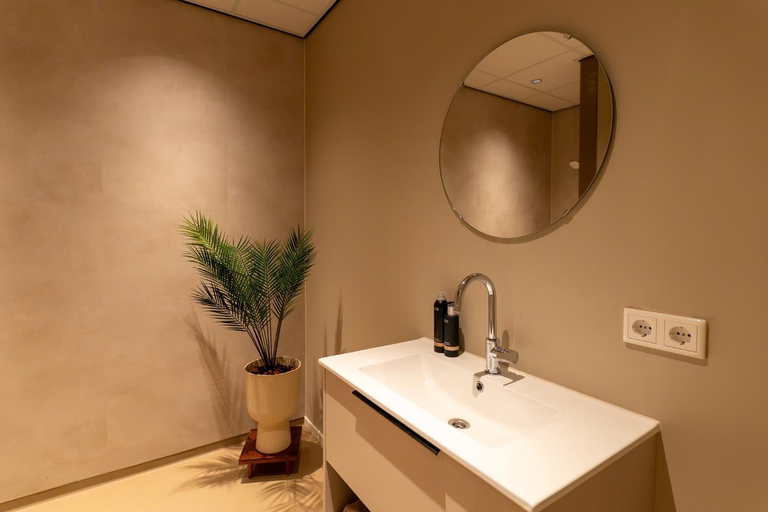 Bathroom 3, Hotel de Raket, Meppel