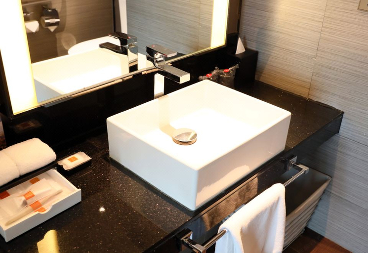 Bathroom 4, The Qube Xuzhou, Xuzhou