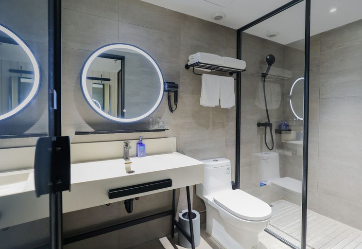 Bathroom 4, Hanting Hotel Beijing Huojian Wanyuan, Beijing