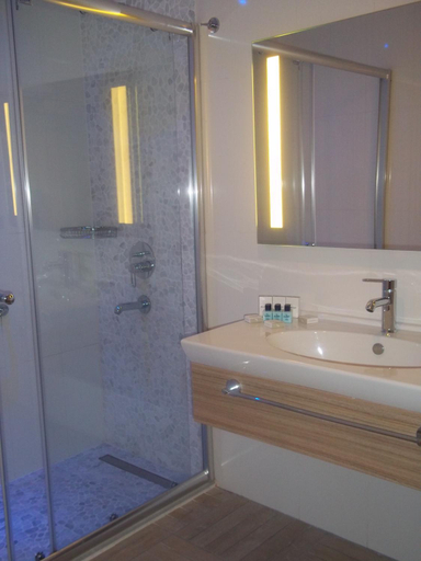 Bathroom 5, Blue Bay Platinum Hotel, Marmaris