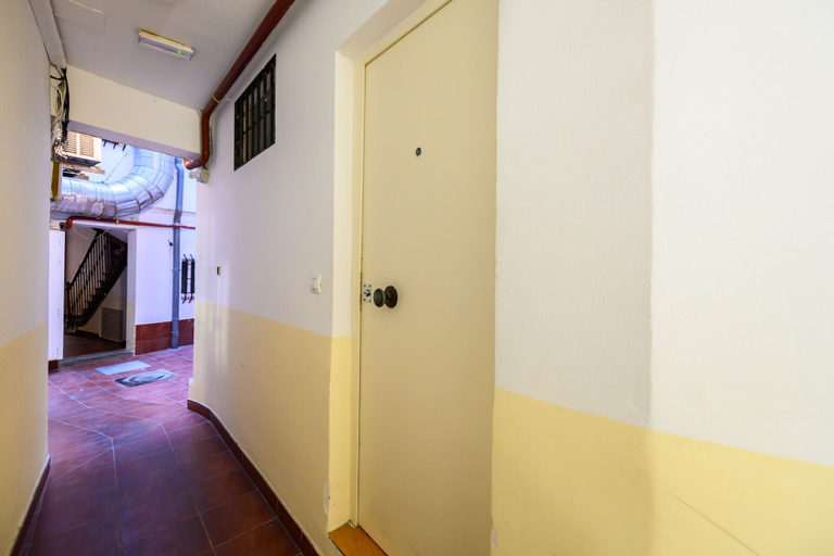 Room 3, M Esa80e Piso en el Centro de Madrid - Malasa a, Madrid