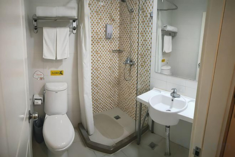 Bathroom 4, Home Inn (Beijing apple garden subway station store), Beijing