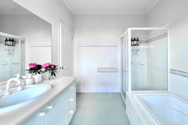 2, Ocean View Holiday Home Near Beach in Mount Martha, Melbourne