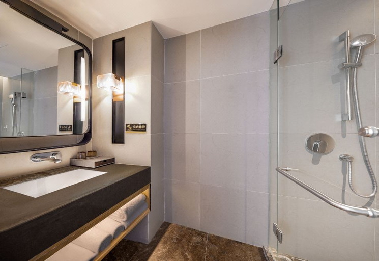 Bathroom 4, Juntels Penglai, Yantai