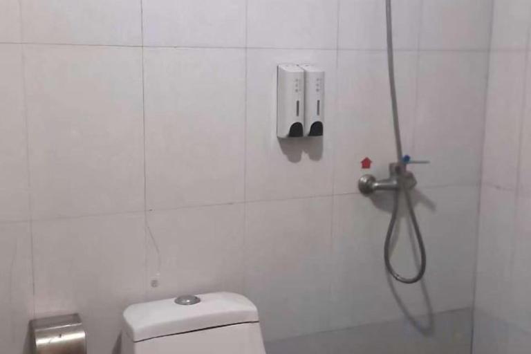 Bathroom 4, Minfeng Hotel, Wenzhou