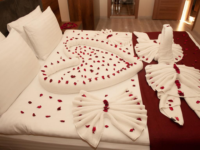 Bedroom 4, Empula Hotel & Residences, Yomra