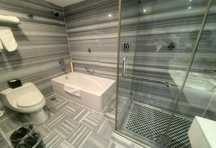 Bathroom 4, Jiangsu Hotel, Shanghai