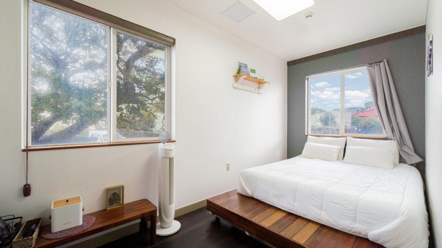 Bedroom 2, Jeju Maro Pension, Jeju