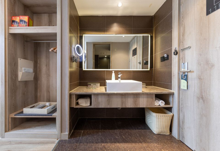 Bathroom 4, Atour Hotel Nanjing Zongtongfu, Nanjing