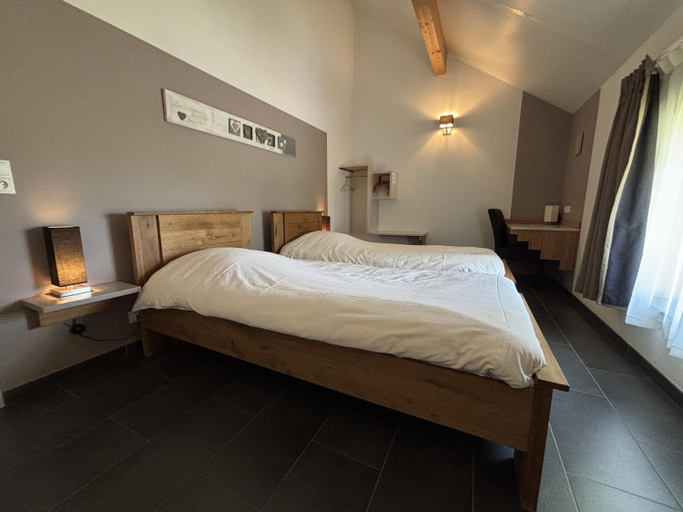 Bedroom 2, Gite du Moulin - Rose, Liège