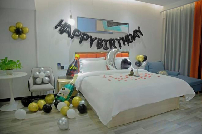 Bedroom 3, Star Sky Hotel, Yueyang
