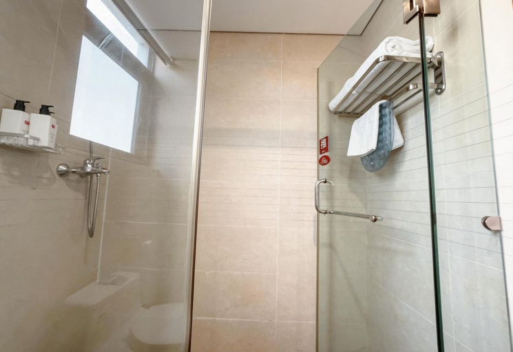 Bathroom 3, Dianchi Hotel, Kunming