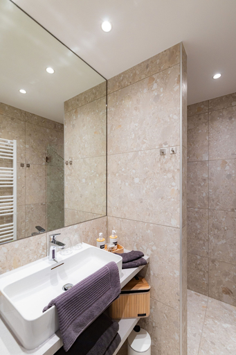 Bathroom 3, Mohr am Semmering, Neunkirchen