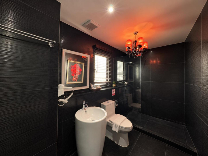Bathroom, Premium Pool Villa Pattaya, Pattaya