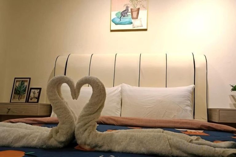 Room 5, The CEO Suite7 by Homey Planet, Penang Island