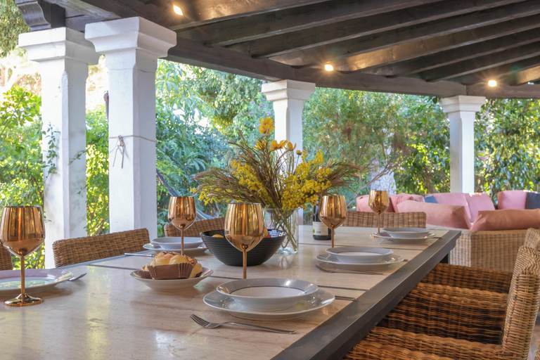 Outdoor dining 3, Villa Calahonda 700m From Beach With Pool, Málaga