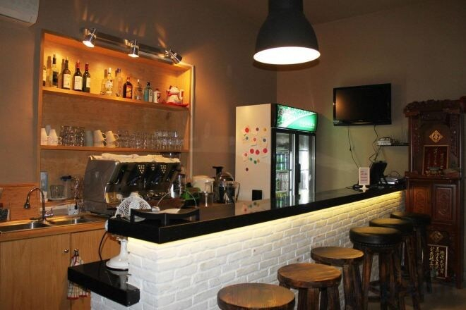 Food & Drinks 2, Hola Inn, Shenzhen
