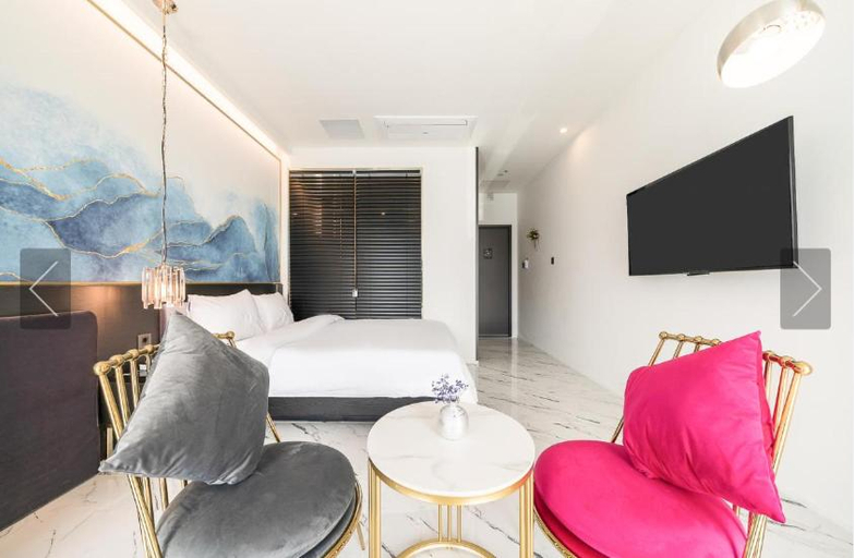 Bedroom 2, DeHomme Hotel, Suyeong