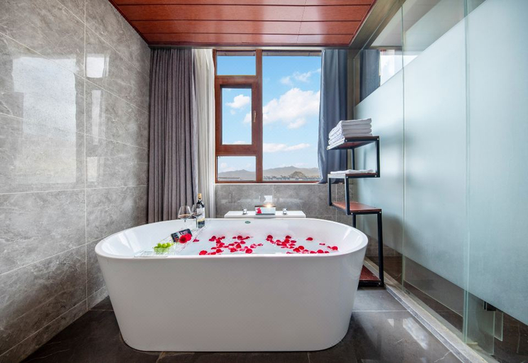 Bathroom 4, Fillmore Hotel (Shigatse Railway Station Longjiang East Road), Shigatse