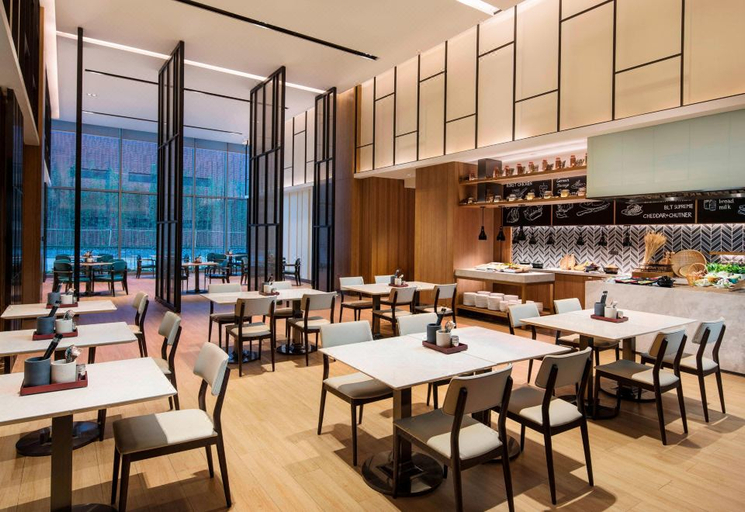 Food & Drinks 5, Fairfield By Marriott Dongguan Changping, Dongguan