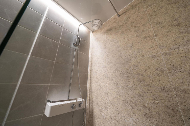 Bathroom 3, Pyeongtaek Belle Hotel, Pyeongtaek