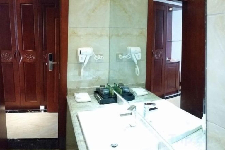 Bathroom 4, HAI YUAN HOTEL, Guiyang