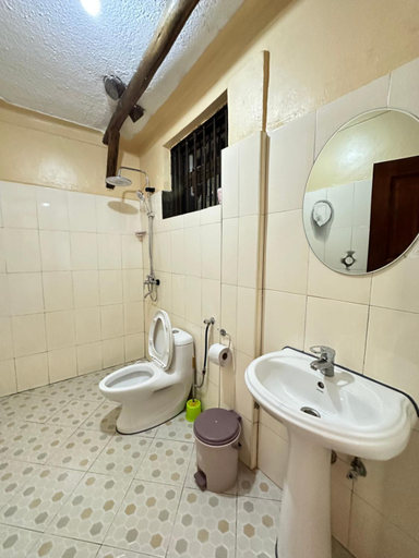 Bathroom, Kyaninga Royal Cottage, Burahya