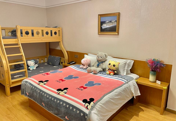Bedroom 2, Linjiang International Cruise Hotel, Shanghai
