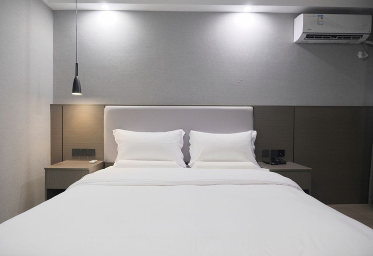 Bedroom 3, Starway Hotel Linhai Duqiao Baolong Square, Taizhou