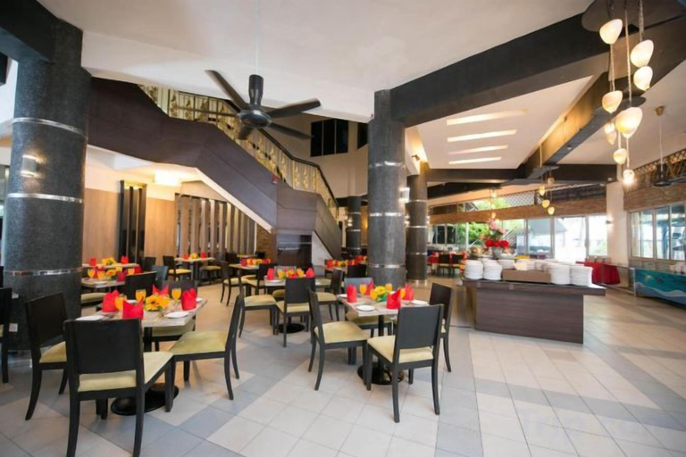 Dining, 3 Bedroom Blissful Suite, Glory Beach Resort, Port Dickson