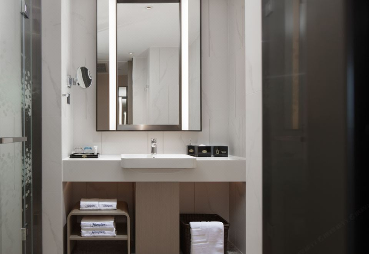 Bathroom 3, Hampton by Hilton Foshan West Station, Foshan