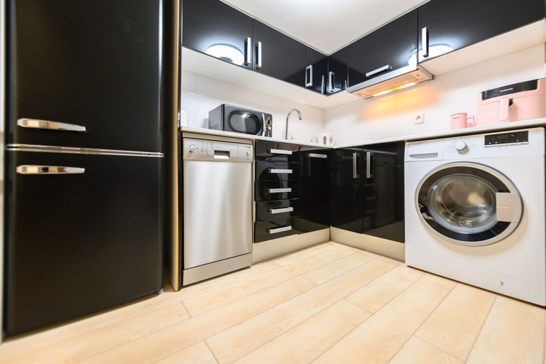 Room 5, M Hor291 Moderno d Plex de 1 Dormitorio con Toda, Madrid