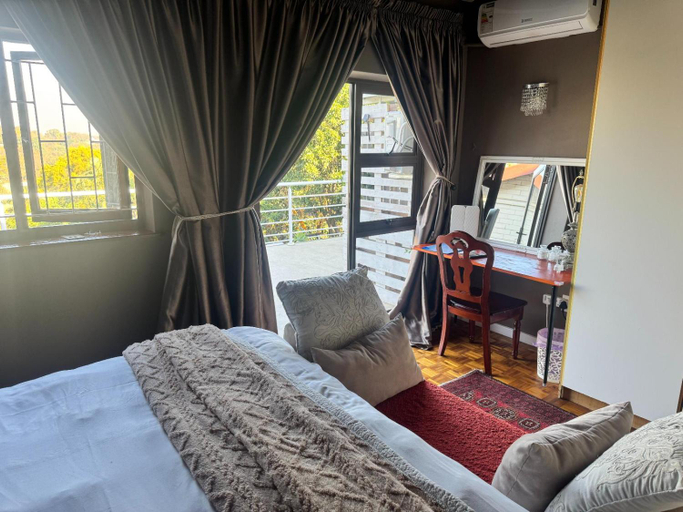 Bedroom 3, Winston House, eThekwini