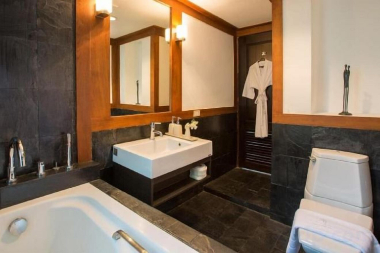 Bathroom, Luxury Baan Hansa @ the InterContinental, Ko Samui