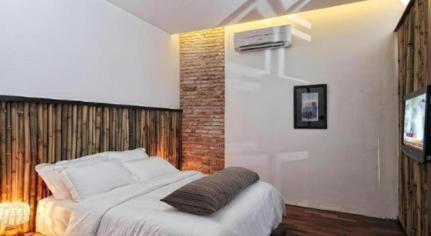 Bedroom 3, Courtyard @ Heeren Boutique Hotel, Malacca City