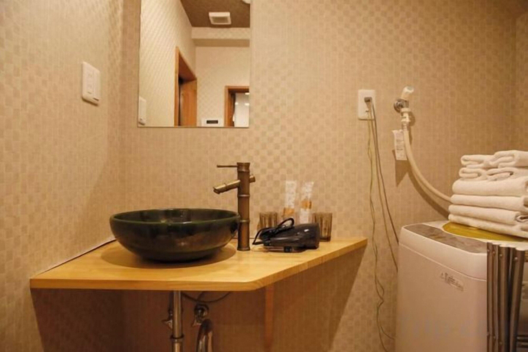 Bathroom 4, Kyokoi Toujimikuni, Kyoto