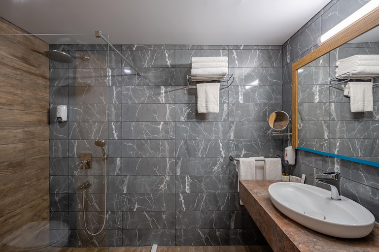 Bathroom 3, Miarosa Kemer Beach, Kemer
