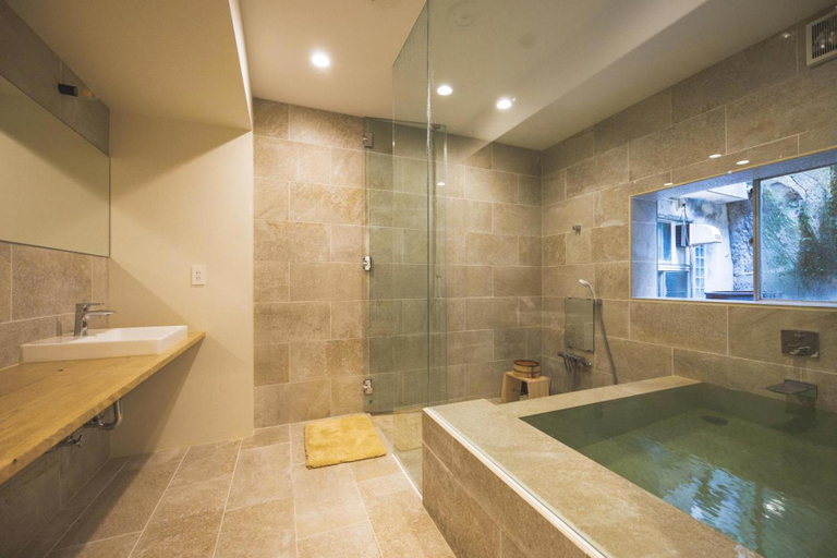 Bathroom 3, Ryokan Masuya, Ōda