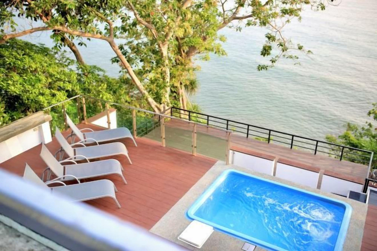 Property grounds 5, The Munique Cliff House Chumphon - private jacuzzi with beach views, Pathiu