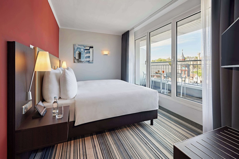 Bedroom 2, Dorint Hotel Esplanade Jena, Jena