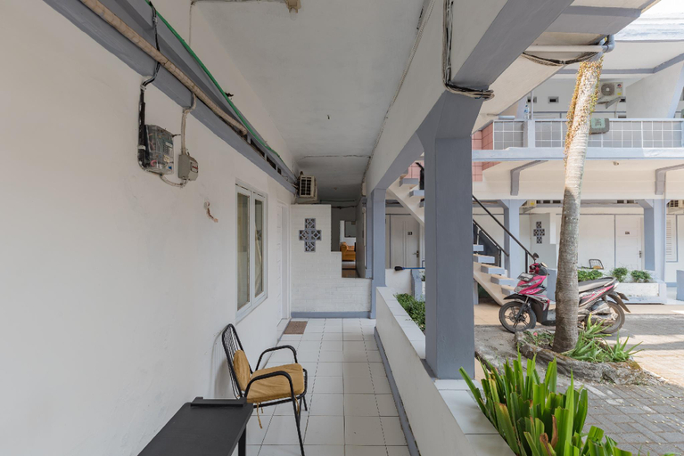 Public Area 3, RedDoorz @ Hotel Kencana Tasikmalaya, Tasikmalaya