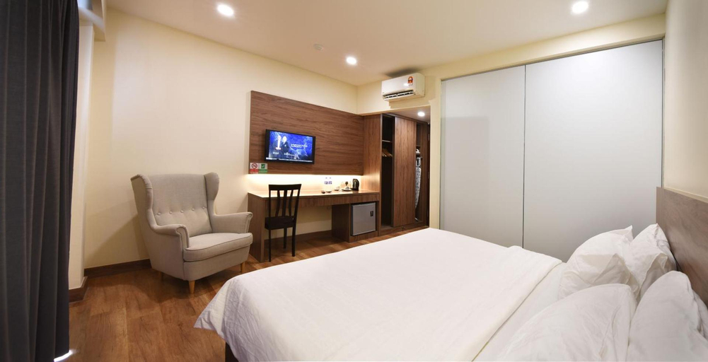 Bedroom 2, Yangtze Hotel, Johor Bahru