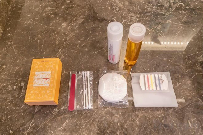 Bathroom amenities 2, Midpoint Suites - Deluxe Suite 104, Fethiye